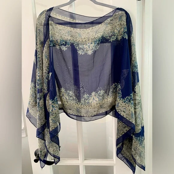 Delicate in nature yet bold in style. Blue shawl/scarf/poncho - Picture 1 of 9